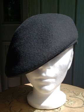 Classic Black Wool Flat Cap - Unbranded